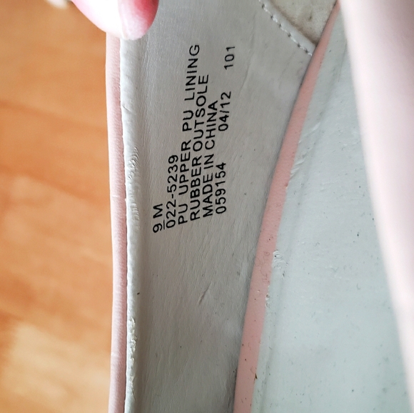 Olsenboye Nude Heels - Picture 2 of 4